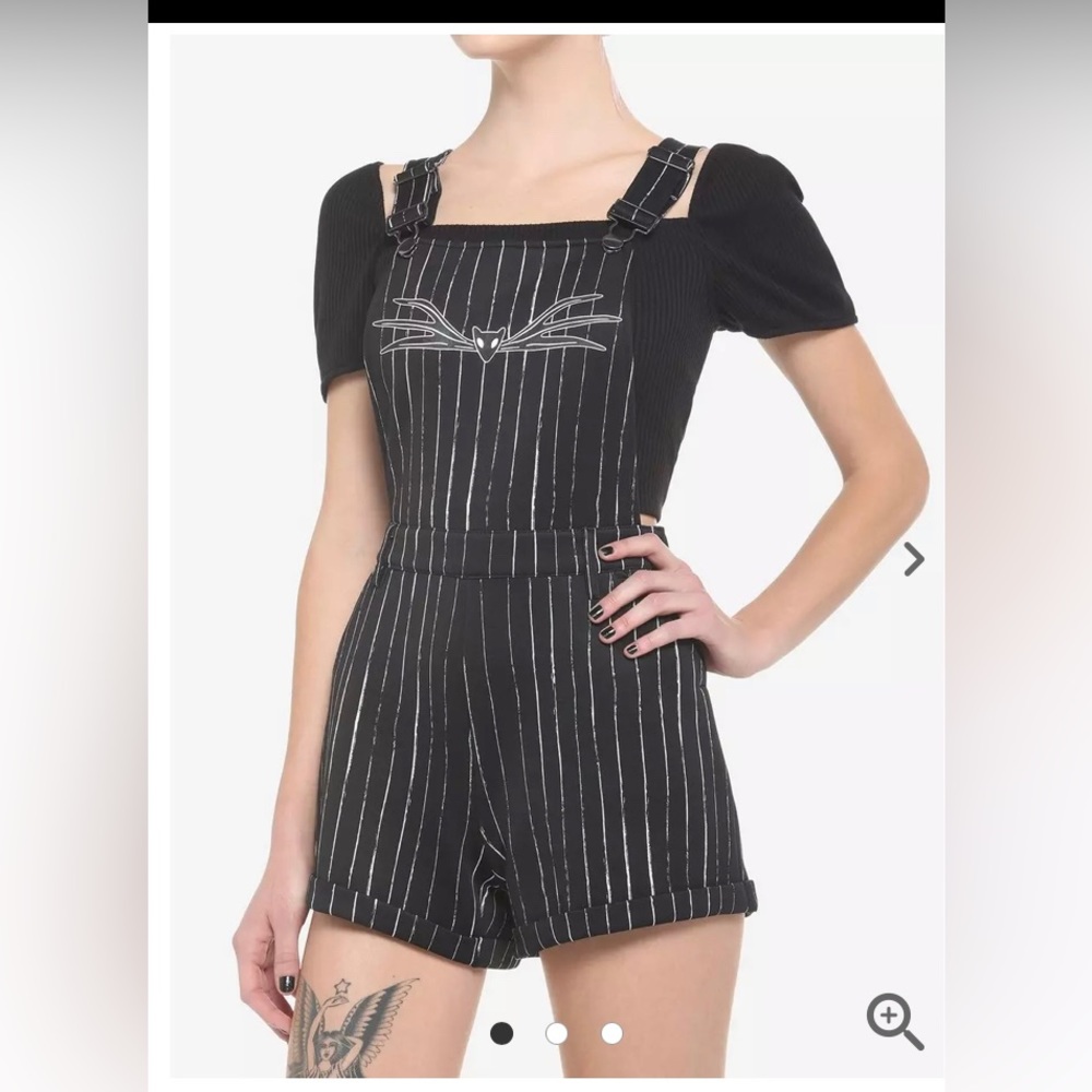 Hot Topic Nightmare Before Christmas Short Overalls XL